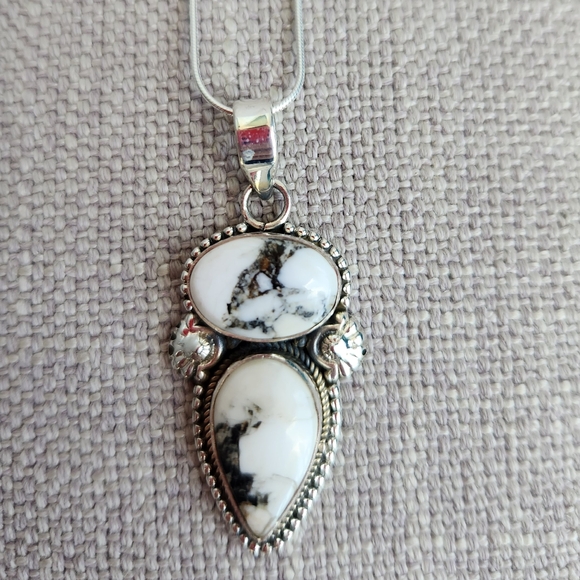 Handmade Sterling Silver 925 White Buffalo 2 Tier Pendant Charm And Snake Chain - Picture 6 of 7